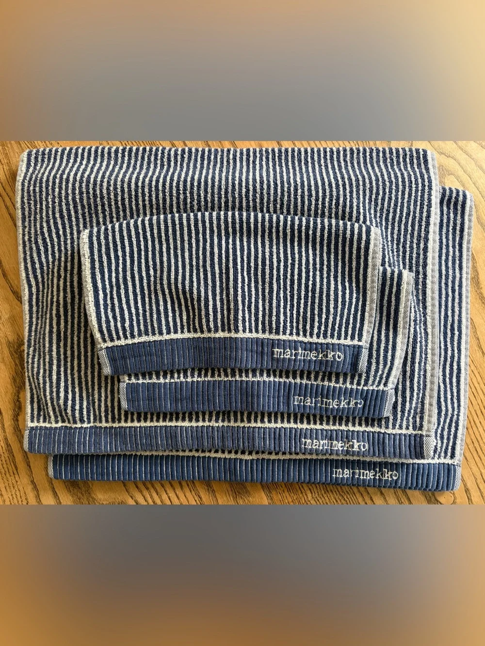 MARIMEKKO ILTA set of 4 blue and white stripe towels 2 wash cloth 2 hand towel